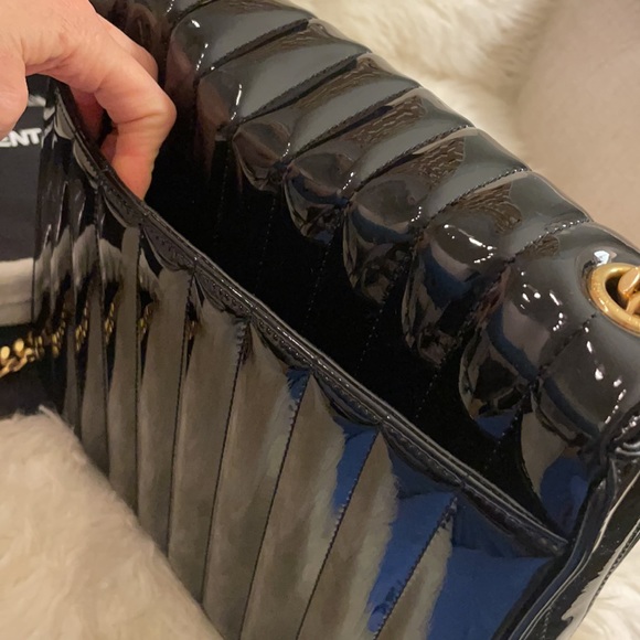 NWT YSL Large Vicky Bag - Picture 14 of 17